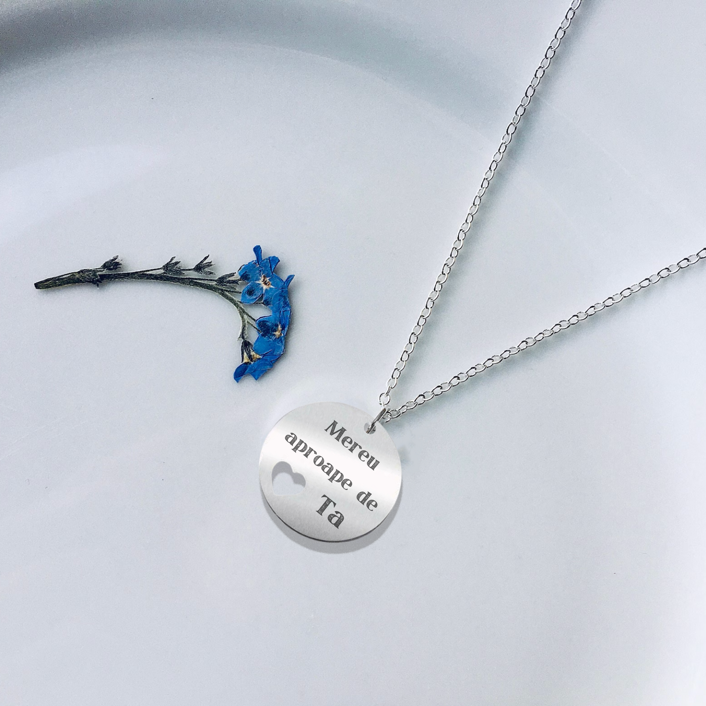 Set Cadou Colier Argint 925, cutiuta personalizata cu felicitare de iubire de la Mama pentru Fiica - "Mereu aproape de inima ta"