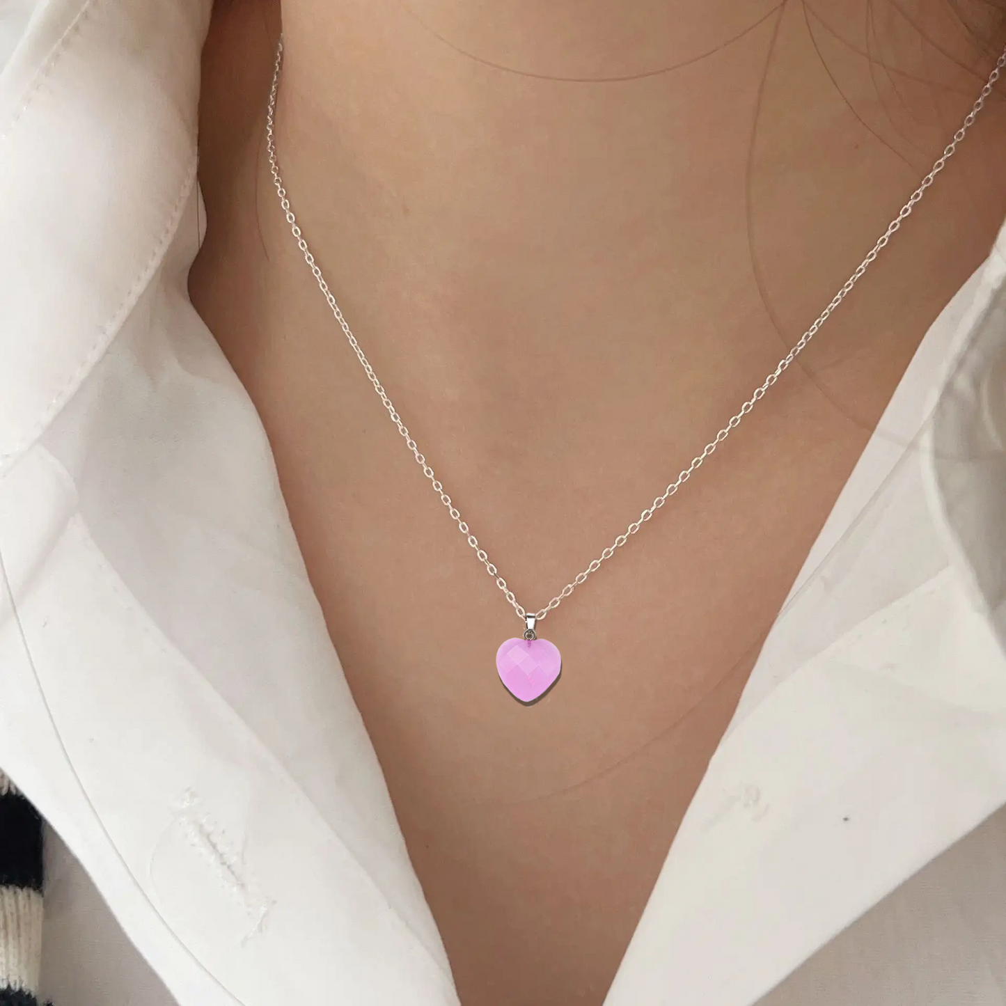 Set Cadou special Colier din otel inoxidabil si pandantiv piatra Quart simbolul iubirii, cutiuta personalizata cu felicitare de iubire de la Iubit pentru Iubita