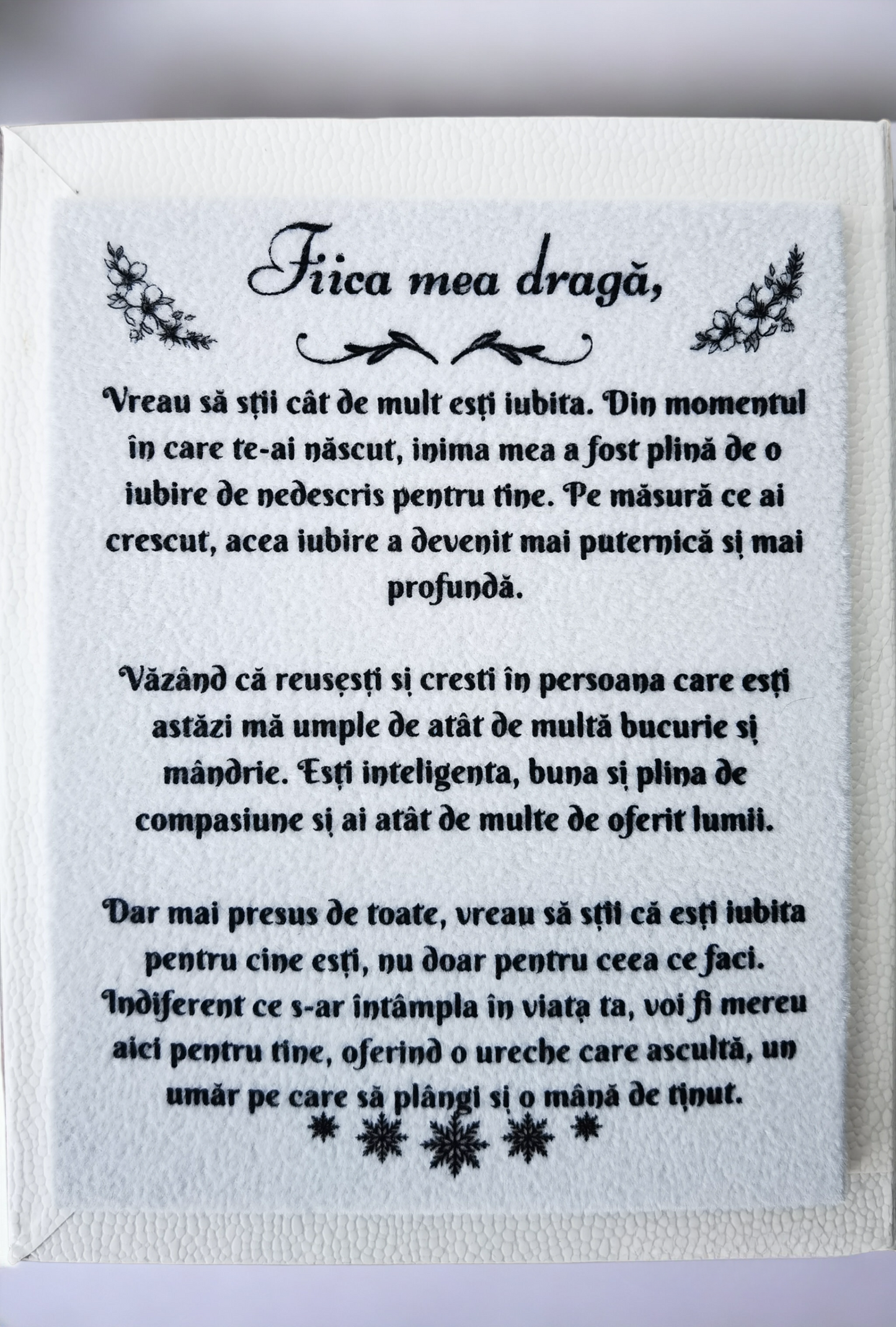 Set Cadou Colier cu text motivational si cutie deosebita in forma de carte cu mesaj emotionant in interior de la Mama pentru Fiica