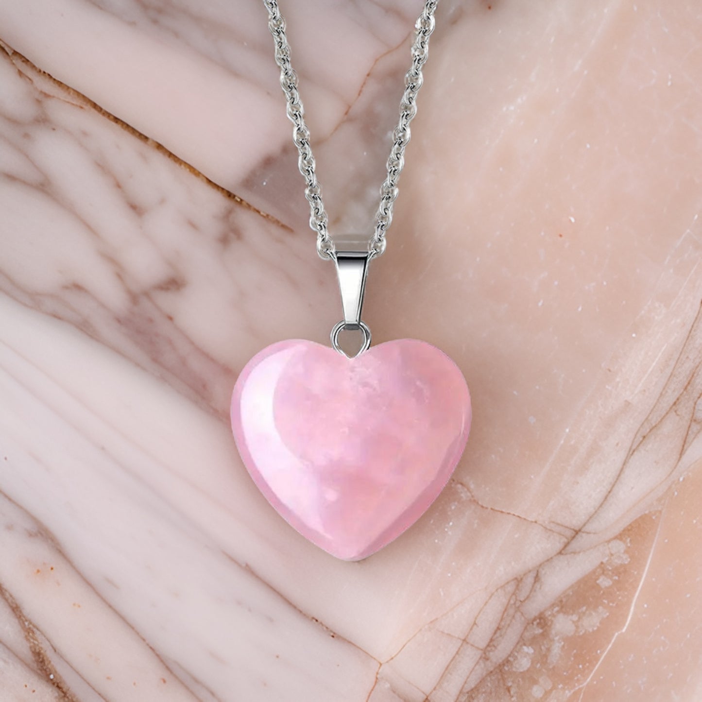 Set Cadou Colier din Argint 925 si Piatra Quart simbolul iubirii, cutie deosebita cu print de dragoste si felicitare cu mesaj de iubire de la Mama pentru Fiica
