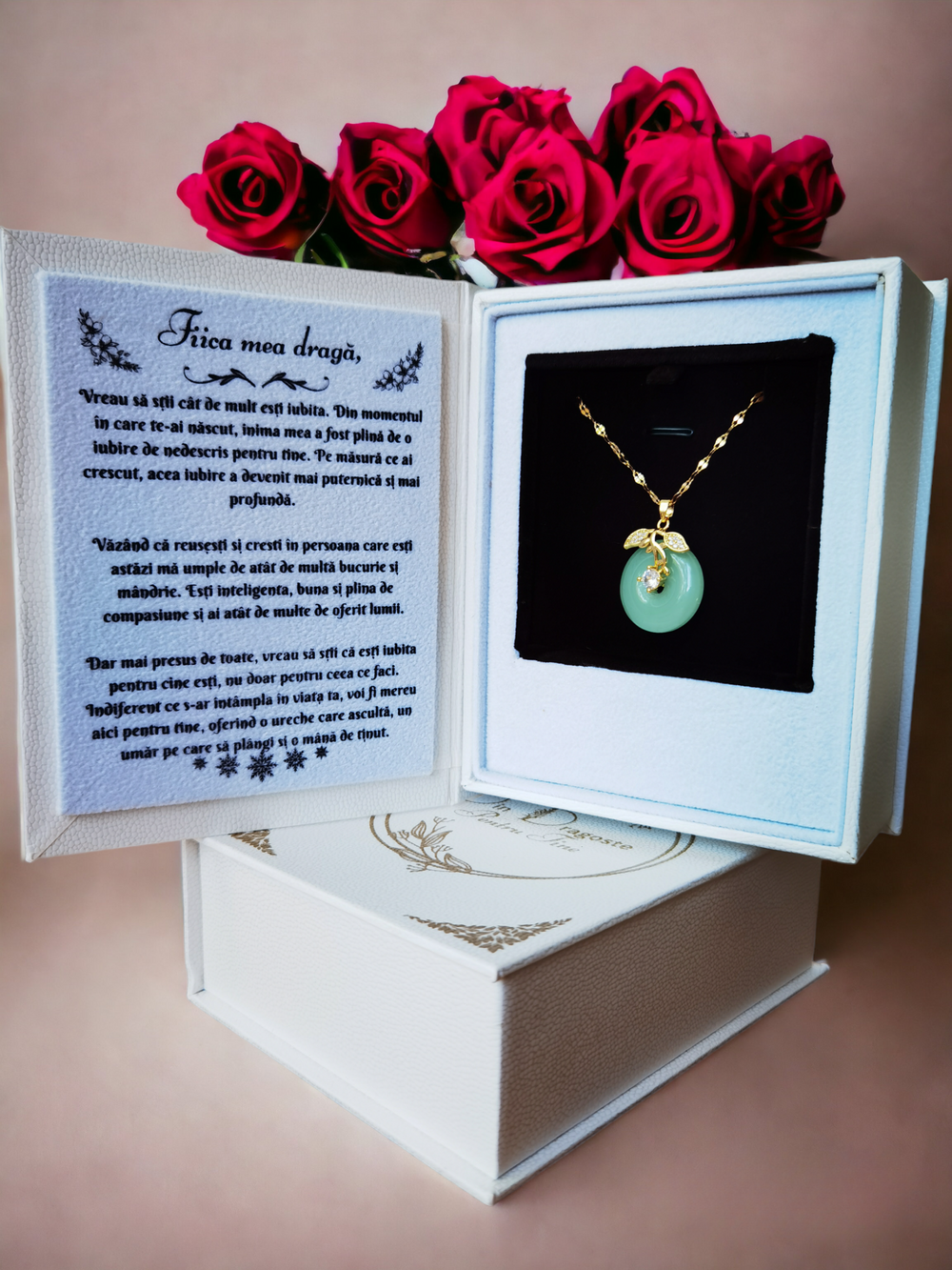 Set Cadou Colier cu piatra de Jad si cutie deosebita in forma de carte cu mesaj emotionant in interior de la Mama pentru Fiica