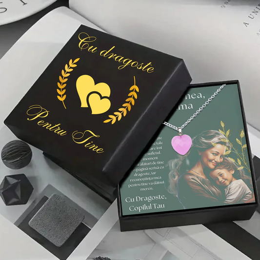 Set Cadou special  Colier din otel inoxidabil si pandantiv piatra Quart simbolul iubirii, cutiuta personalizata cu felicitare de iubire de la Fiu/Fiica  pentru Mama